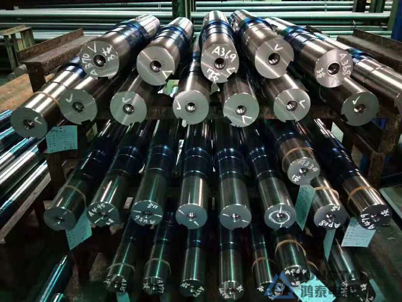 YE2-3552-2电机轴伸两端打孔、特殊法兰